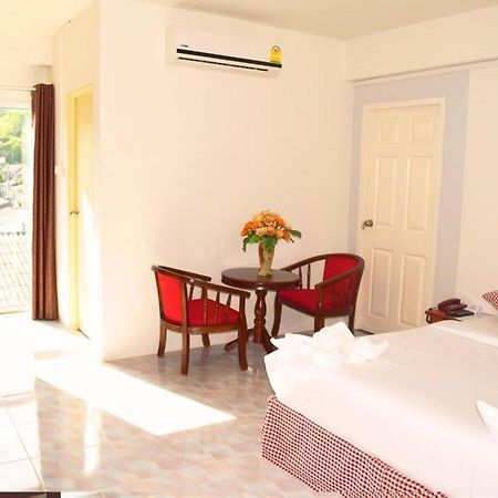 Hotel De Ratt Phuket Екстериор снимка