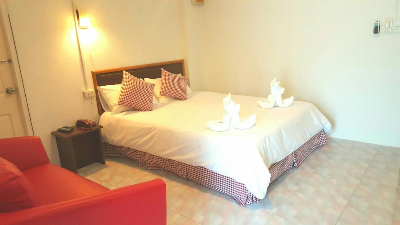 Hotel De Ratt Phuket Екстериор снимка