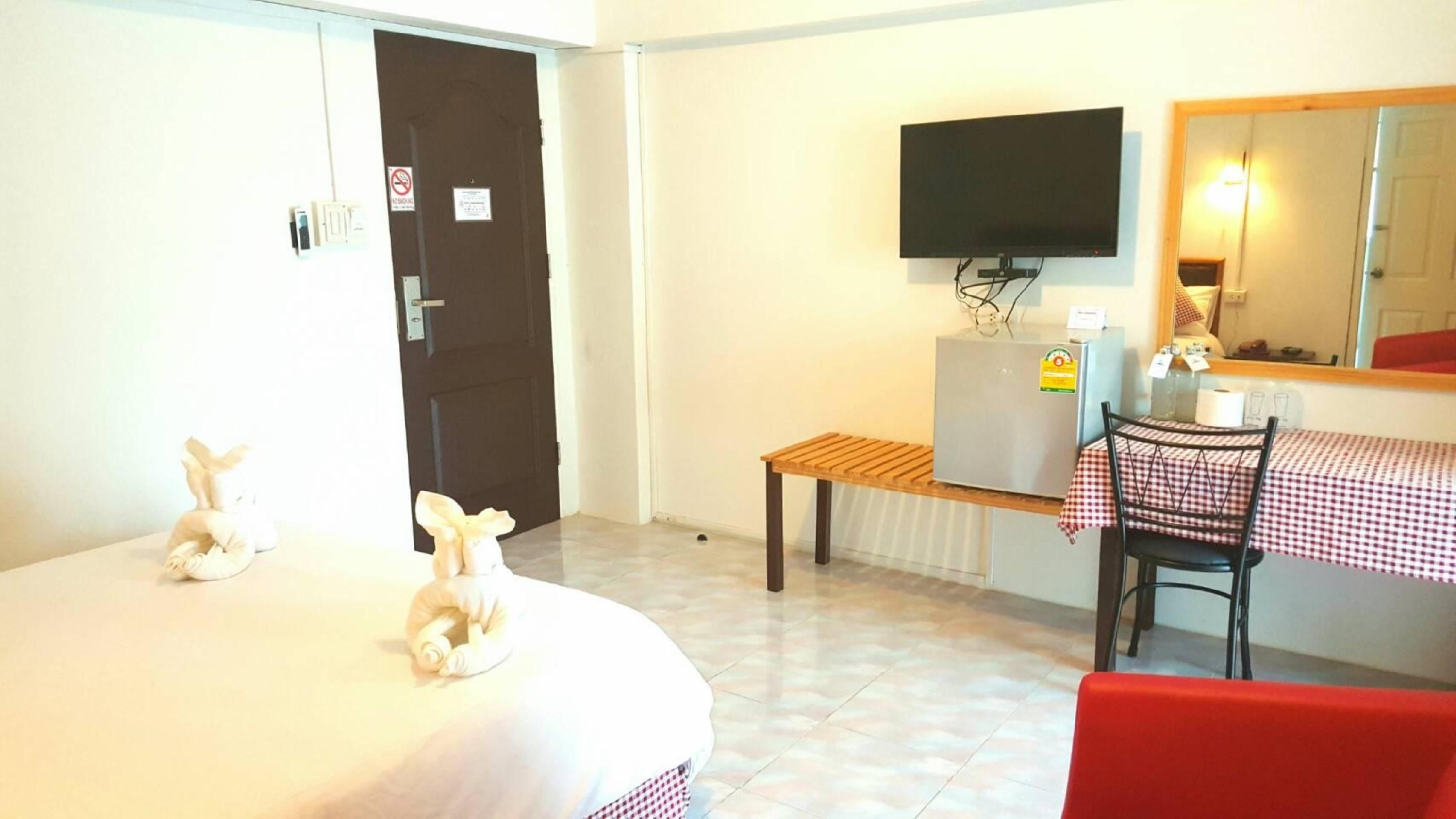 Hotel De Ratt Phuket Екстериор снимка