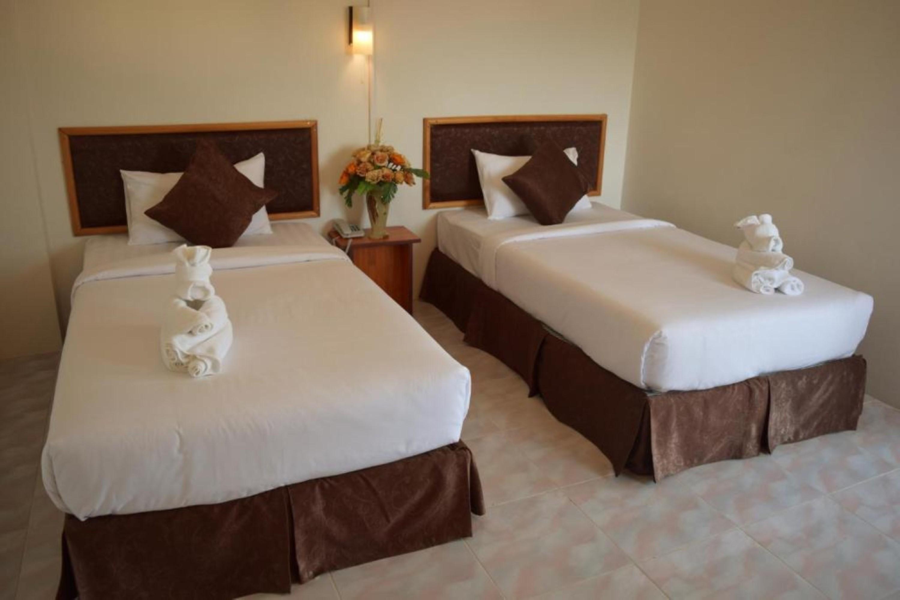 Hotel De Ratt Phuket Екстериор снимка