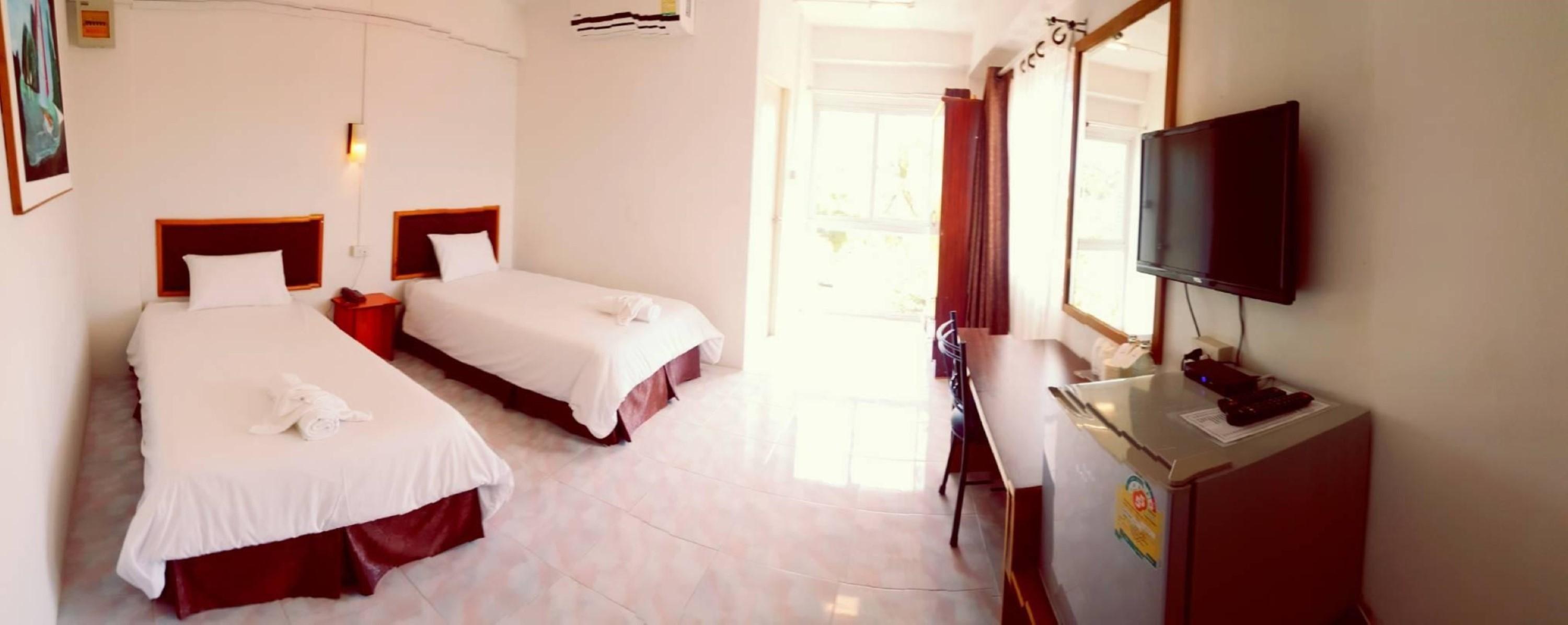 Hotel De Ratt Phuket Екстериор снимка