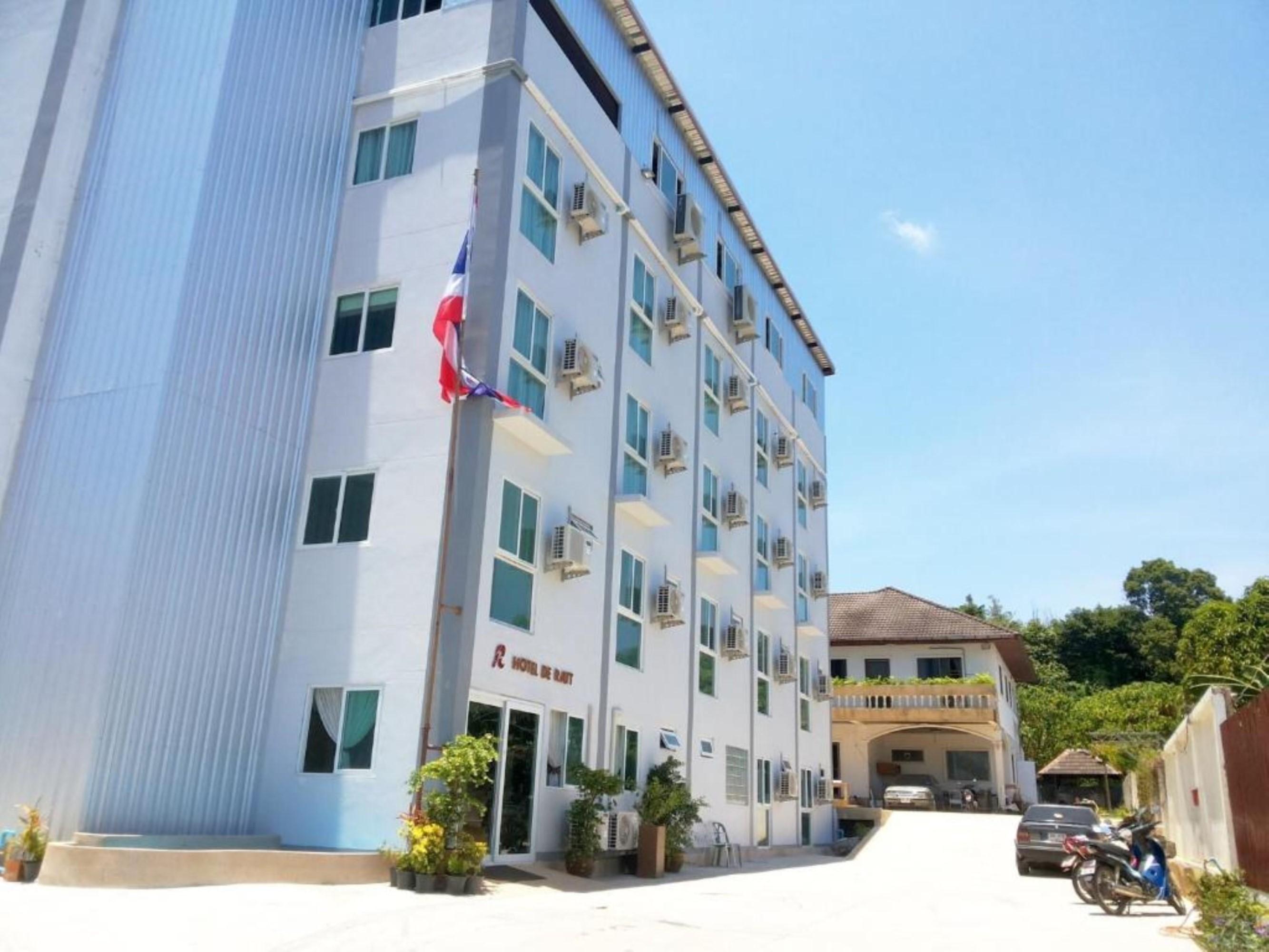 Hotel De Ratt Phuket Екстериор снимка