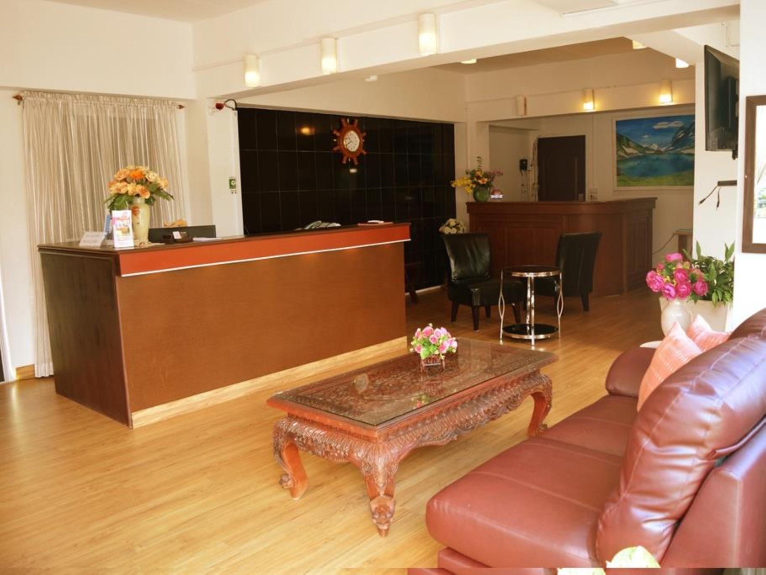 Hotel De Ratt Phuket Екстериор снимка