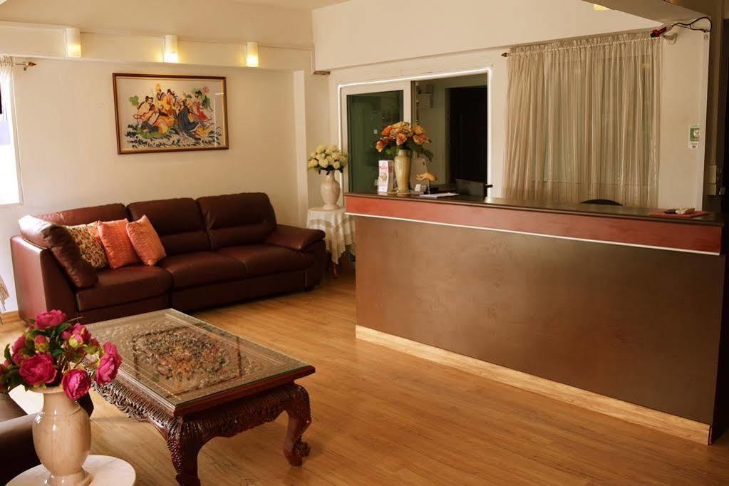 Hotel De Ratt Phuket Екстериор снимка